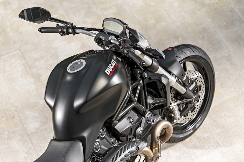 Ducati Monster 821 Dark 2015