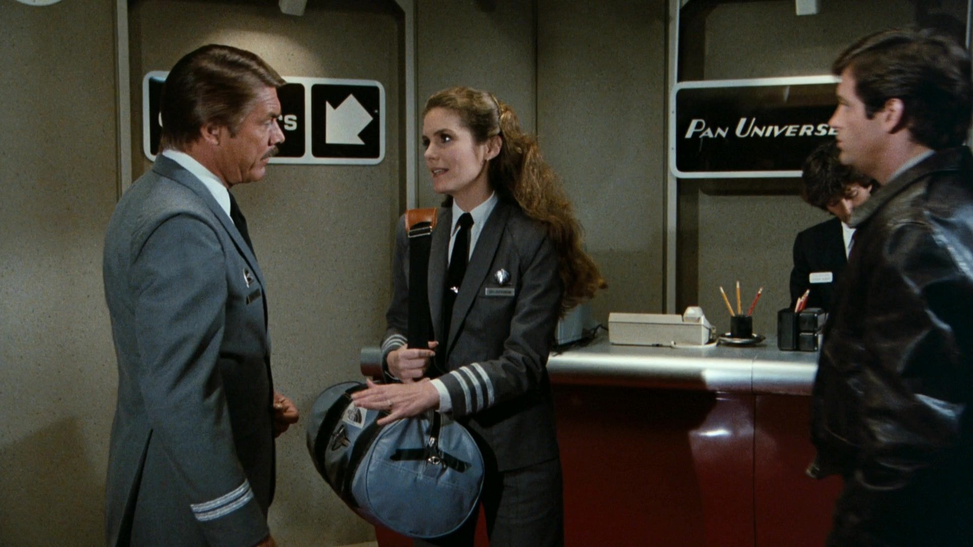 аэроплан 2: продолжение. аэроплан 2: продолжение. фильм аэроплан надувной пилот. Airplanes for two barbistamashebi. Airplanes for two barbistamashebi.